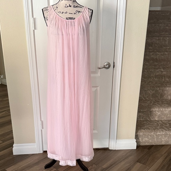 Miss Elaine Vintage Multi-layer Sheer Chiffon Peignor (Robe and Nightgown) - Picture 5 of 16